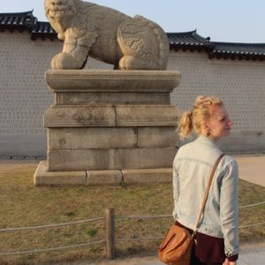 Meet your Posher, Emily